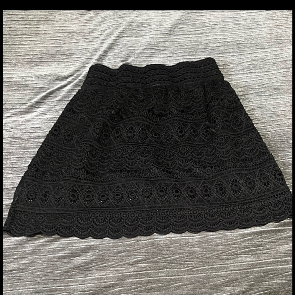 Elegant Black Lace Mini Skirt
